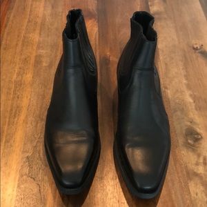 Men’s leather Chelsea boot
